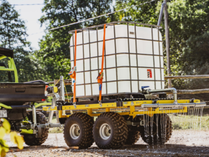 Komplet trailer til IBC-tank med spredebom